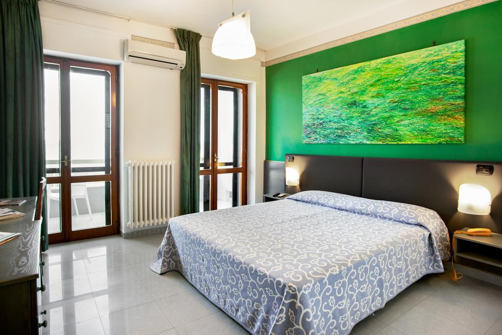 Hotel Cote D'Est San Foca Exteriör bild